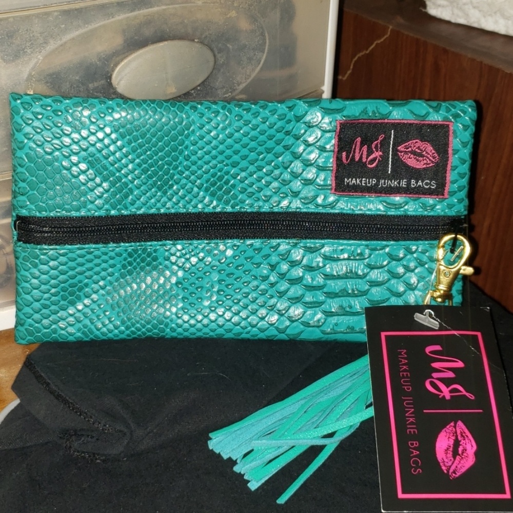 Makeup junkie bag ( mini)